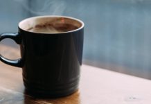 Drinking Tea or Coffee Associated With Lower Risk of Stroke and Dementia, Study Drinking Tea or Coffee Associated With Lower Risk of Stroke and Dementia, Study